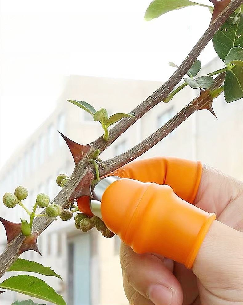 Zerqix™ One-Hand Kitchen Cutter